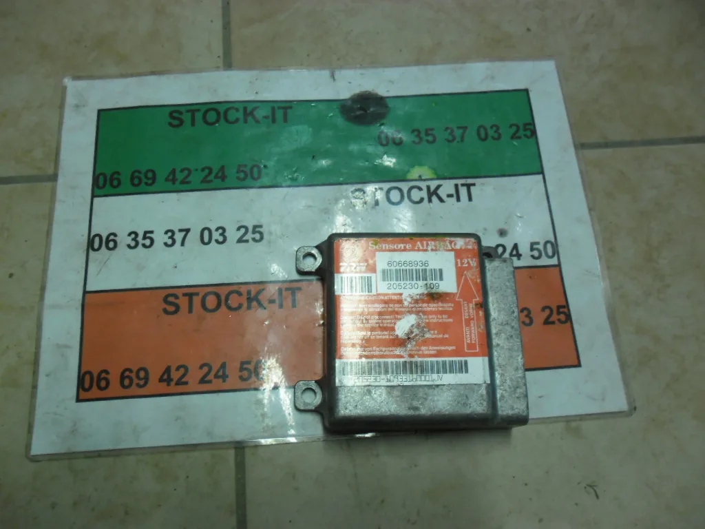 Boitier calculateur d'airbag Alfa 166 60668936