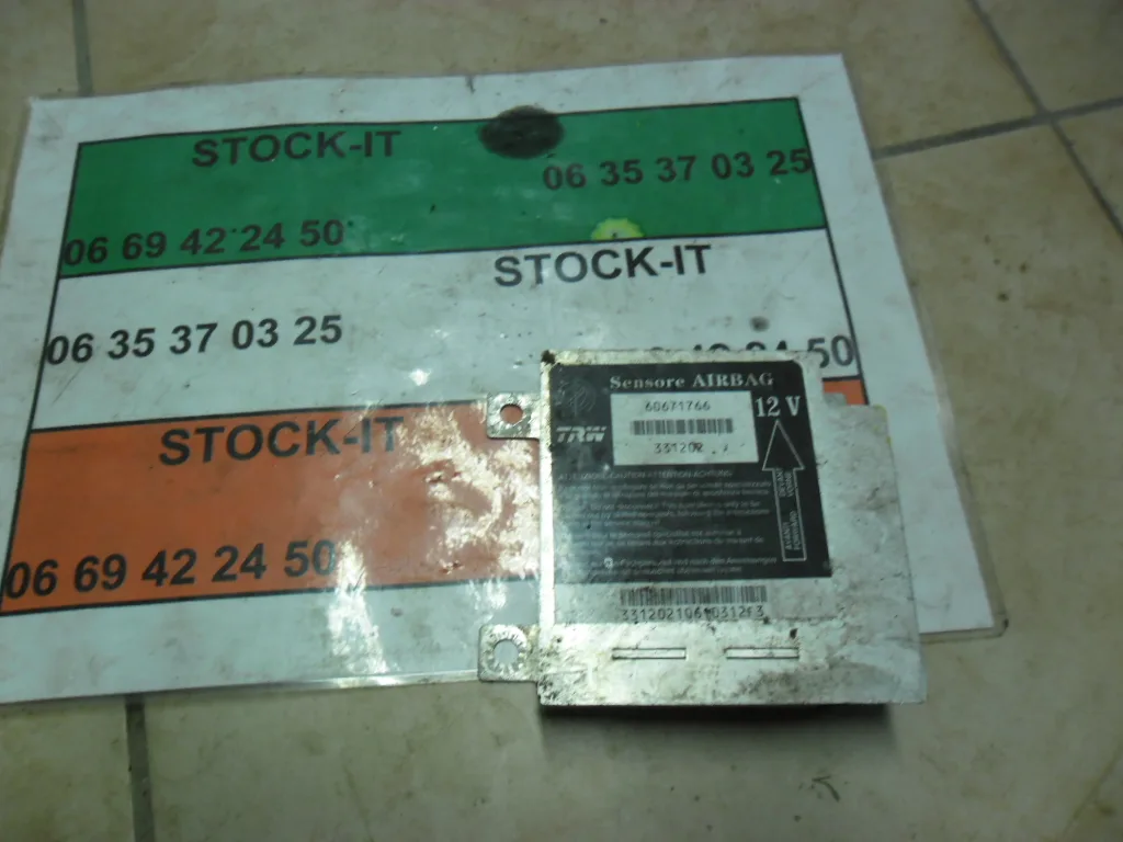 Boitier calculateur d'airbag Alfa 166 60671766