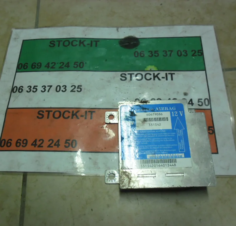 Boitier calculateur d'airbag Alfa 166 60679086