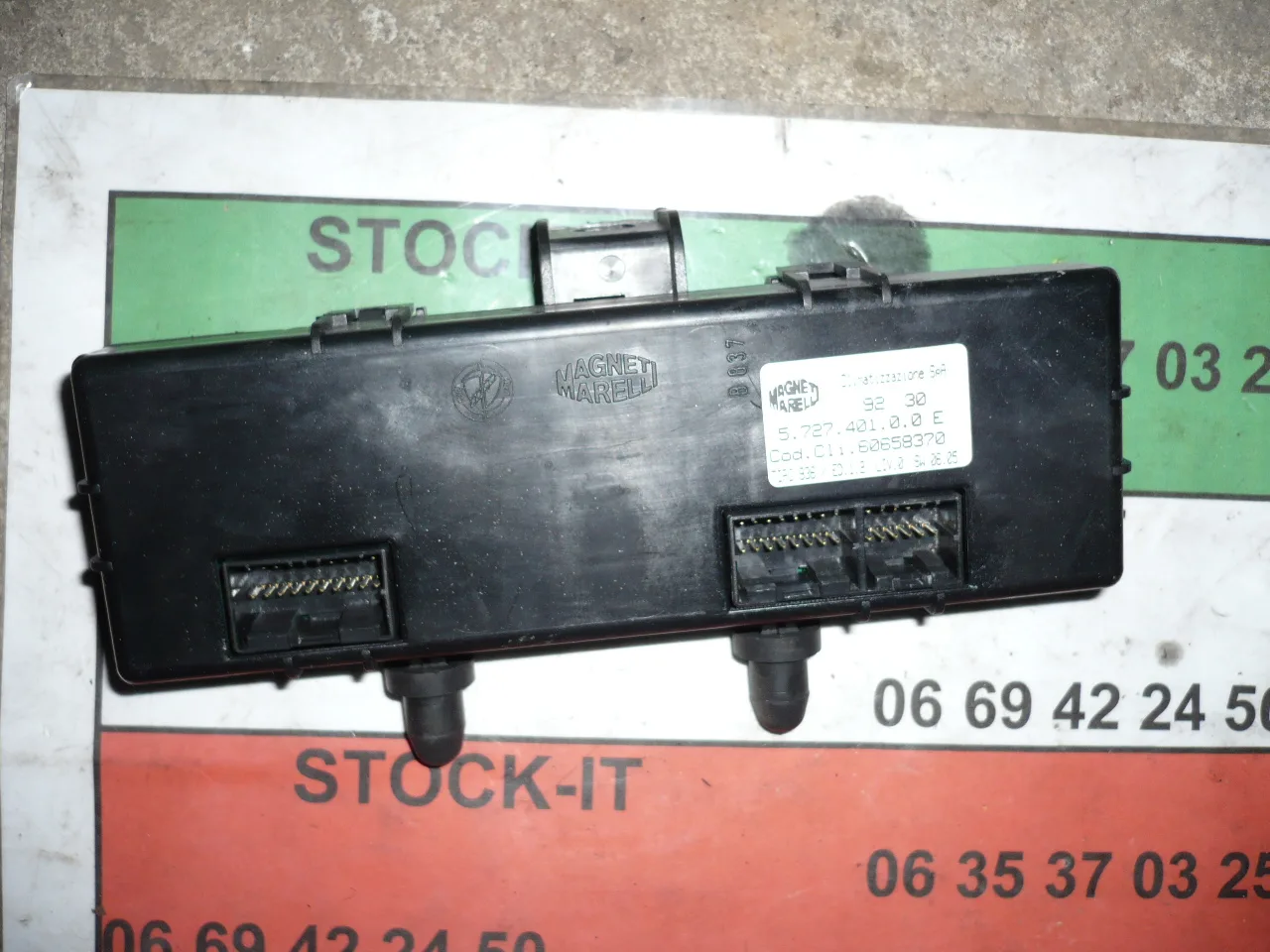 Boitier electro. clim 166