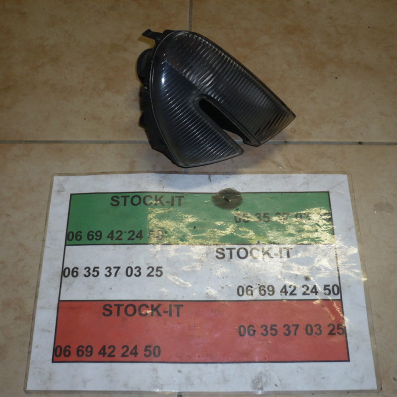Clignotant pare choc avant 147 Ph1 Droit
