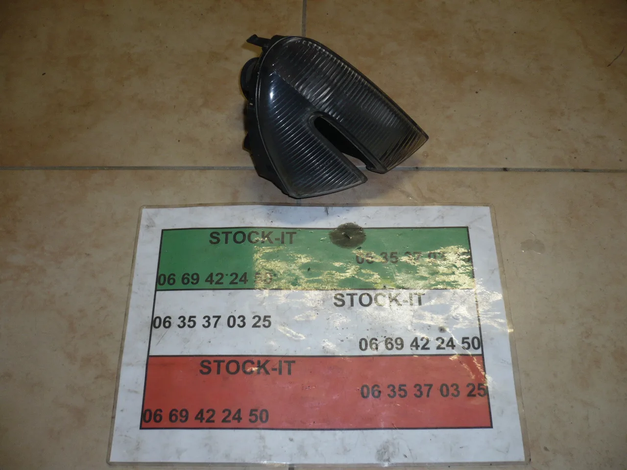Clignotant pare choc avant 147 Ph1 Droit