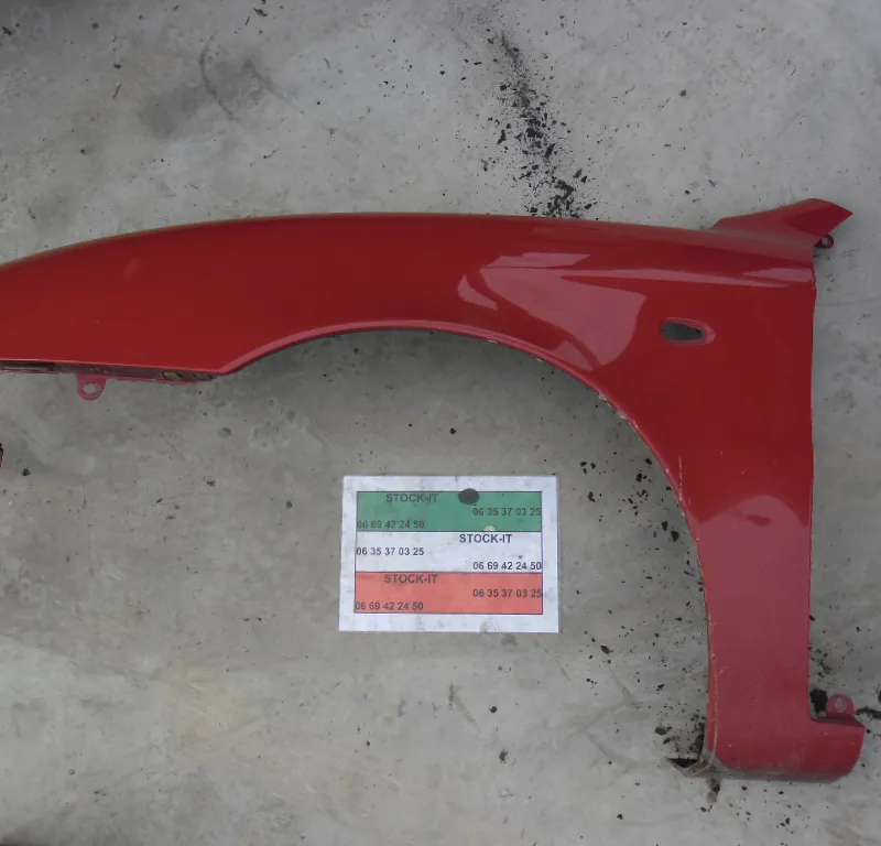 Aile AVG 147 rouge