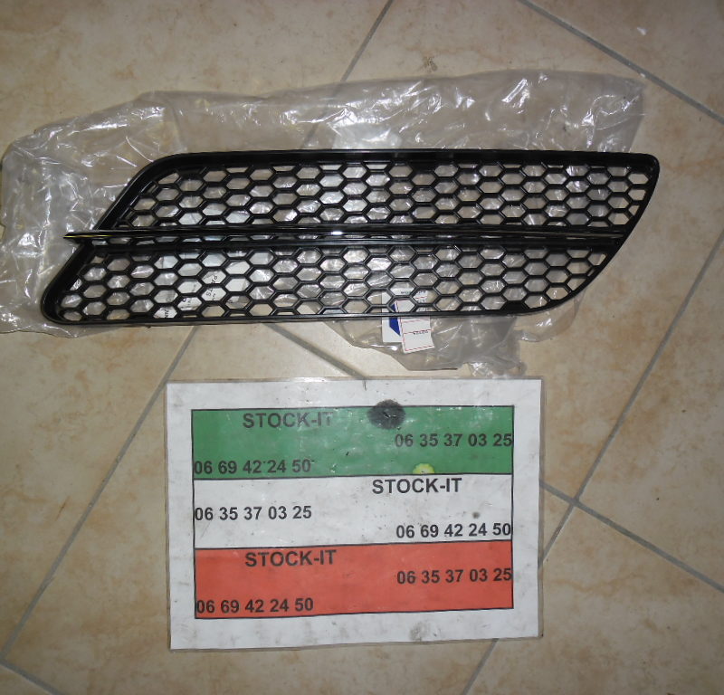 Grille calandre Gauche 147 phase 2