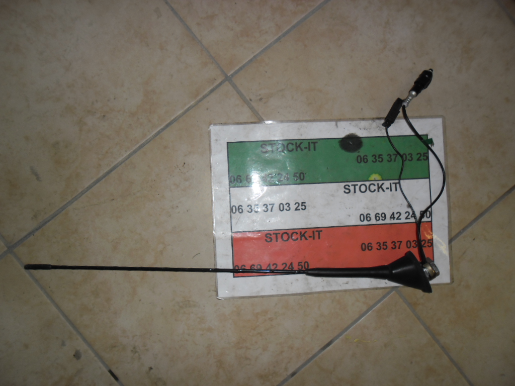 Antenne de toit complète 147 /156 / GT sans GPS