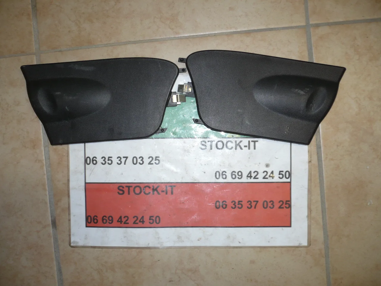 Paire de cache feux de hayon Alfa 156 SW NEUFS