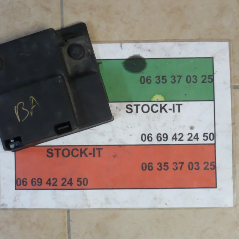 Cache fusible de batterie Alfa 147
