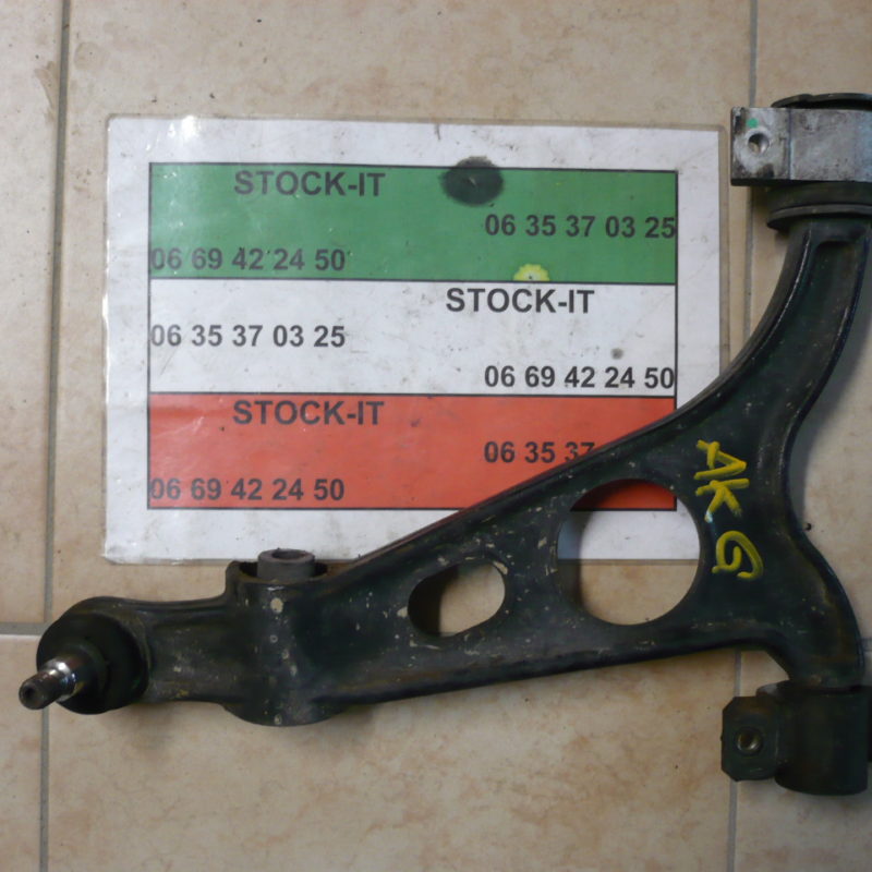 Triangle inférieur Avant gauche 147 156 GT