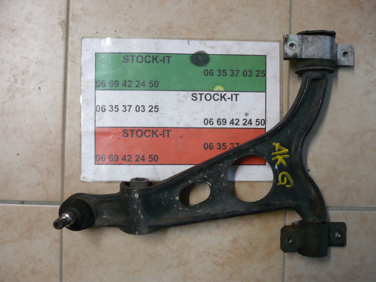 Triangle inférieur Avant gauche 147 156 GT