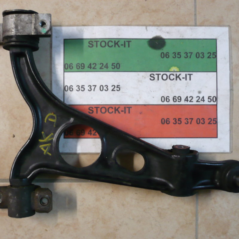 Triangle inférieur Avant droit 147 156 GT
