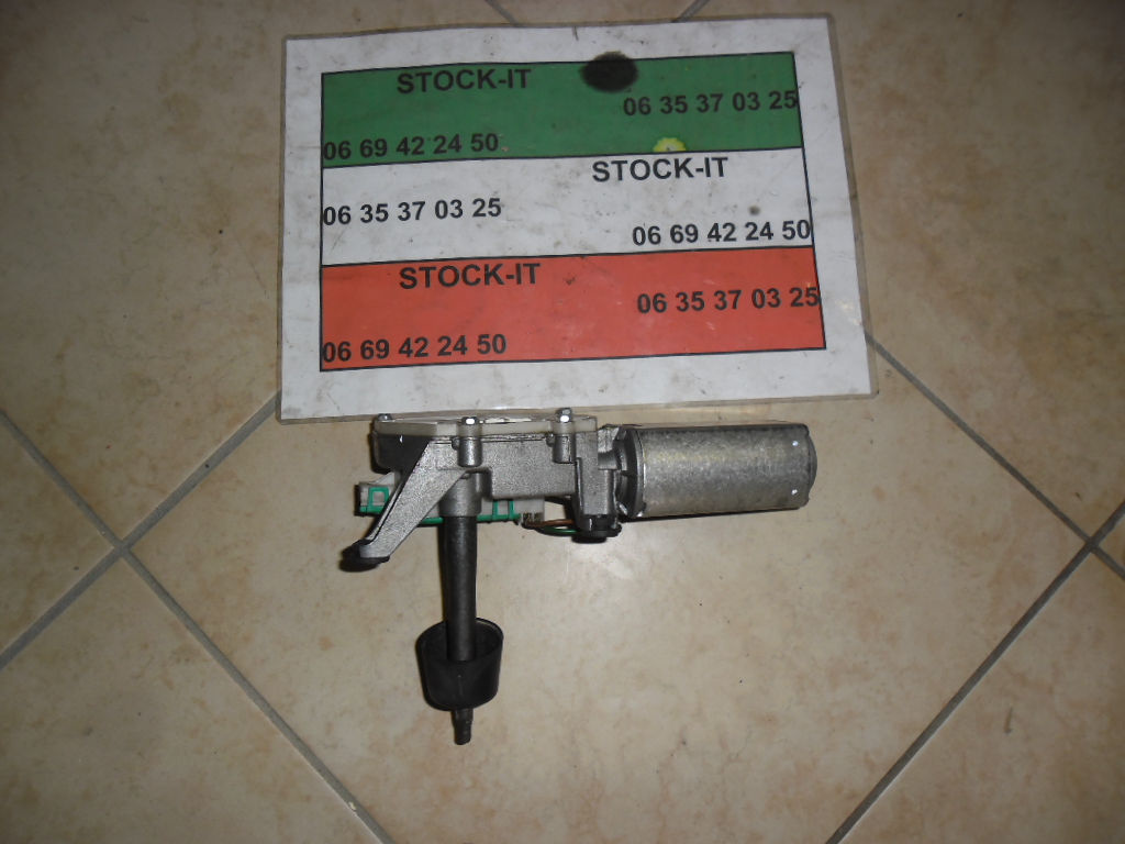 Moteur essuie glace arrière 156 SW – Image 2