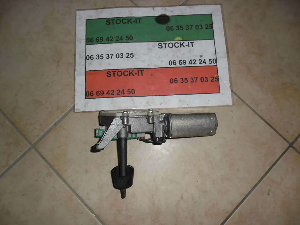Moteur essuie glace arrière 156 SW – Image 2