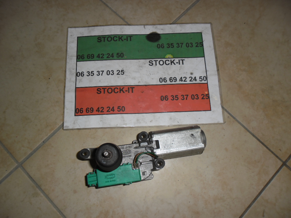 Moteur essuie glace arrière 156 SW