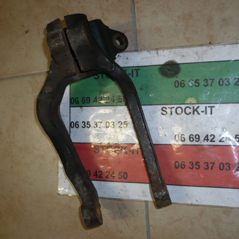 Support bas amortisseur gauche Fonte Alfa 159