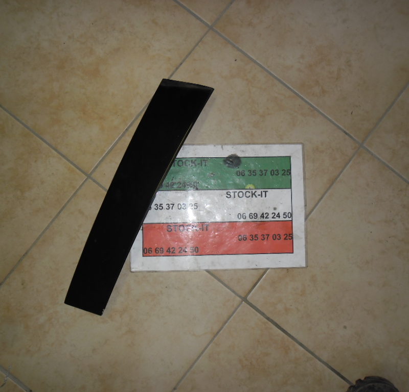 Cache montant porte Avant gauche Alfa 147 3 portes