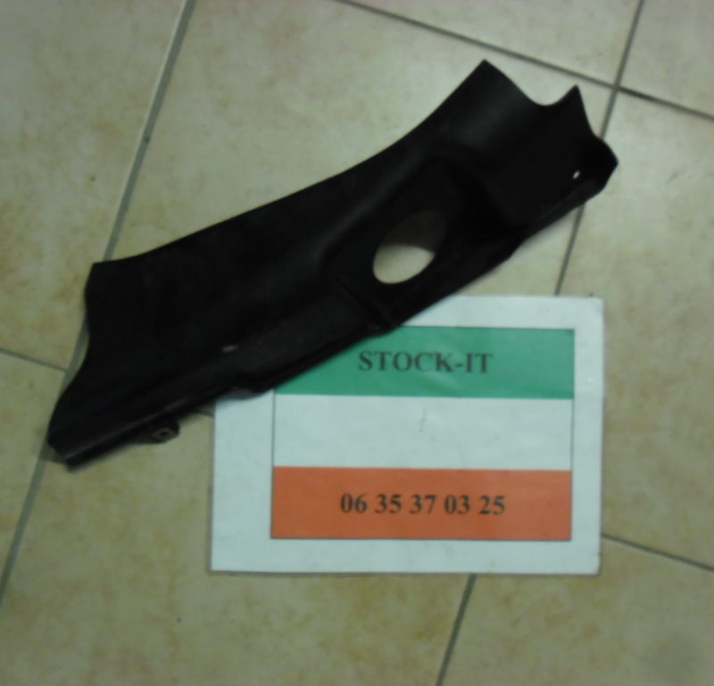 Plastique habillage aile gauche 156 Selespeed