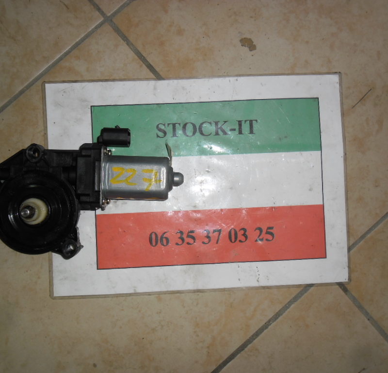 Moteur de lève vitre avant gauche 159 RA 2267