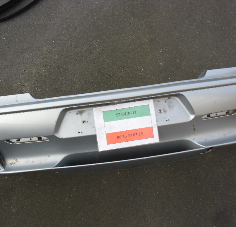Pare choc arrière Alfa 156 GTA SW Gris métal