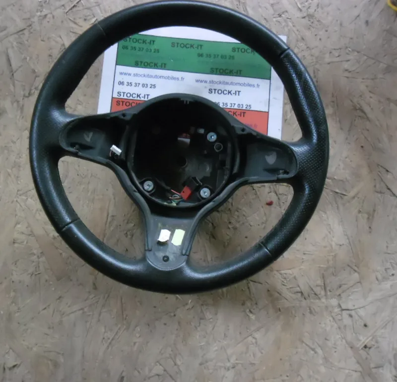 Volant cuir 159 / Brera
