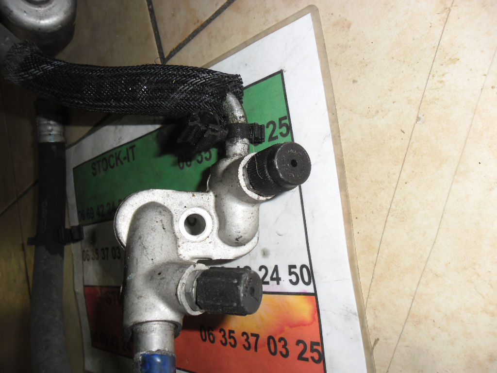 Durit Tuyau de compresseur de clim 147 et GT 2.0 TS – Image 4