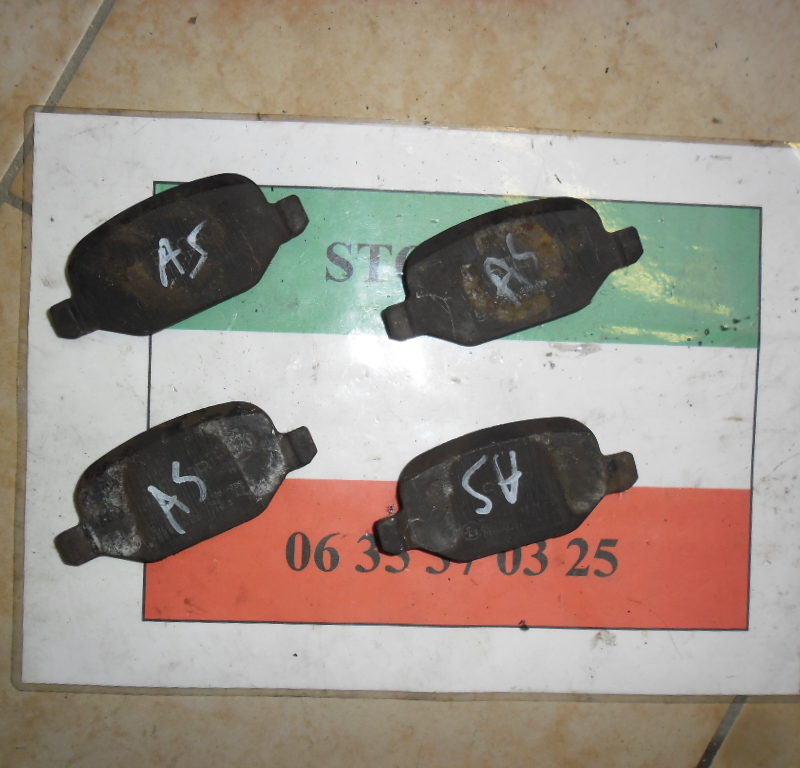 Plaquettes arrière 147 et 156 après 2001