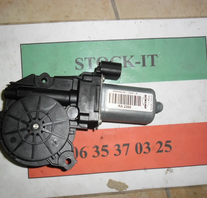 Moteur de lève vitre arrière gauche 159 RA 2268