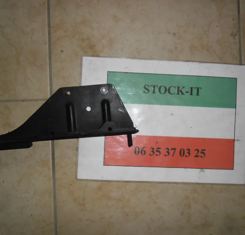 Support de radiateur d'huile 156 GTA