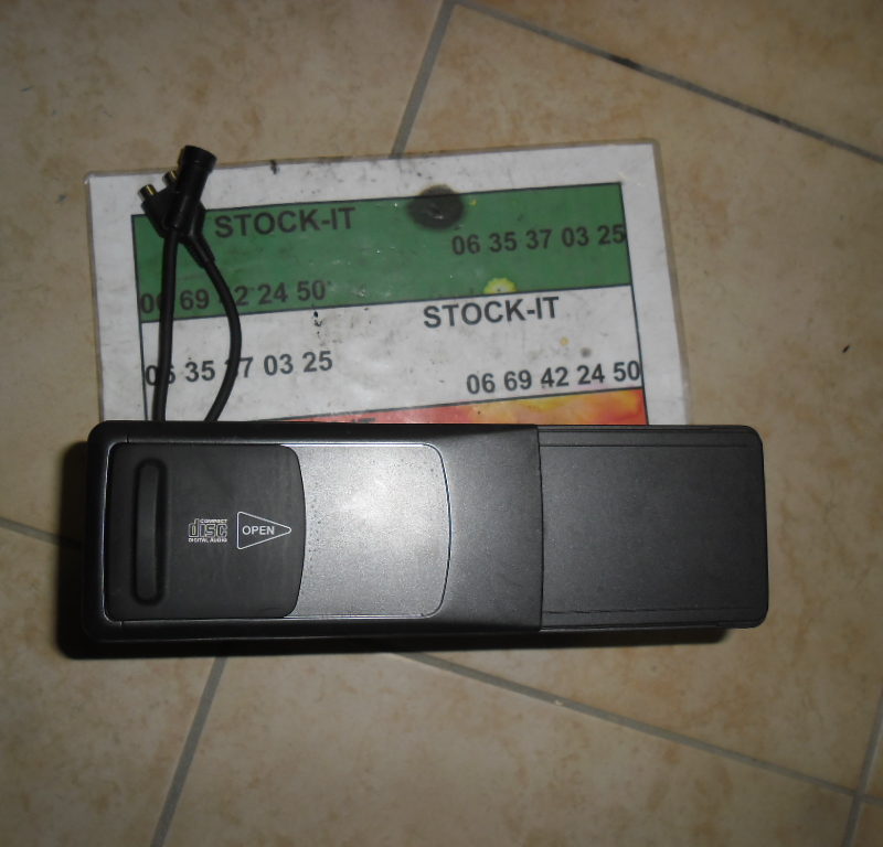 Chargeur CD 166 et Lybra