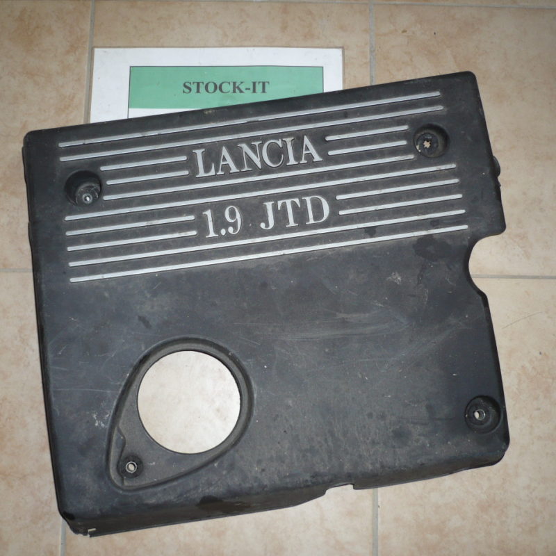Cache moteur 1.9 JTD Lancia