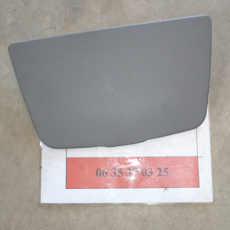Couvercle boite plage arrière Alfa 166