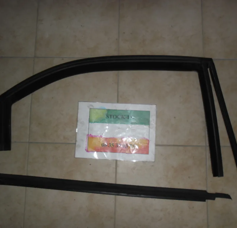 Kit de joints de vitre Alfa 166 porte Arrière Droite