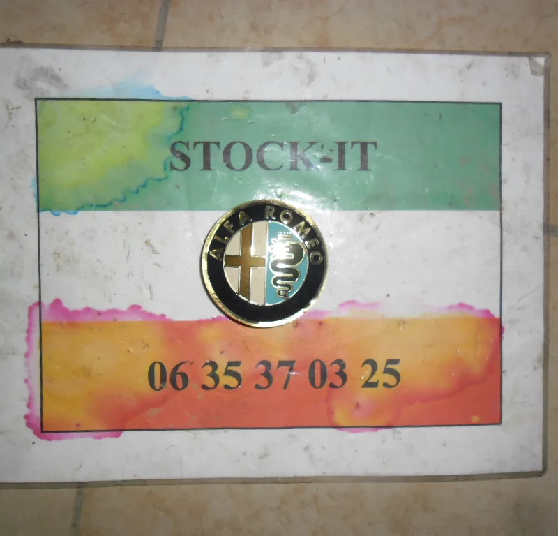 Logo de jante 159/Giulietta....(sigle macaron)