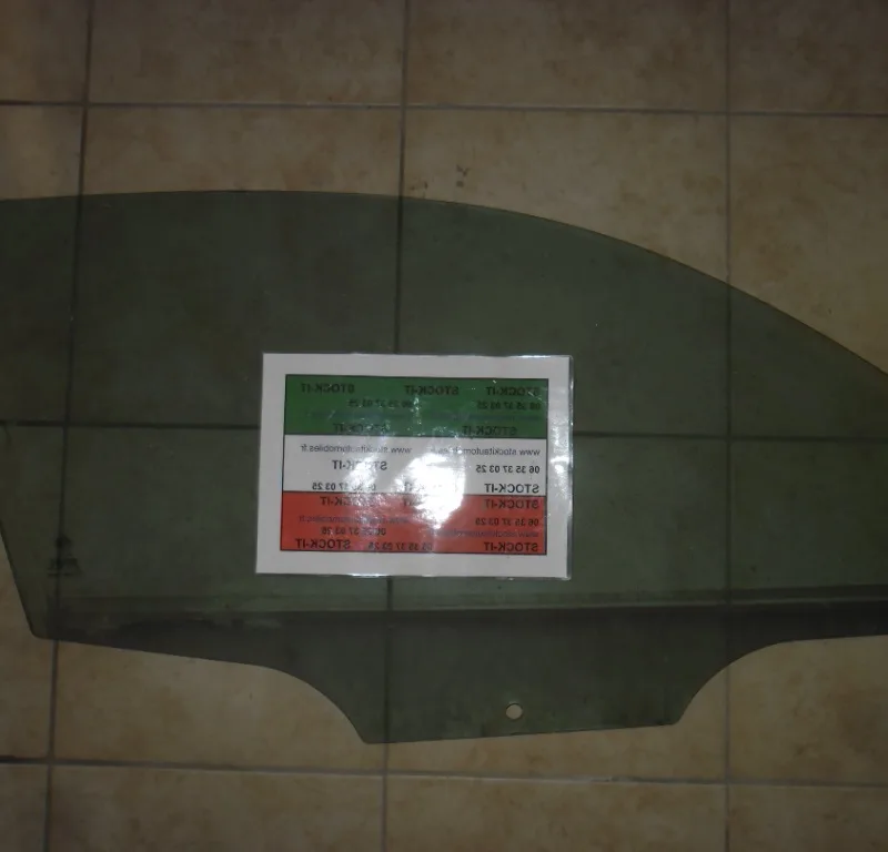 Vitre avant droite Alfa 147 3 portes