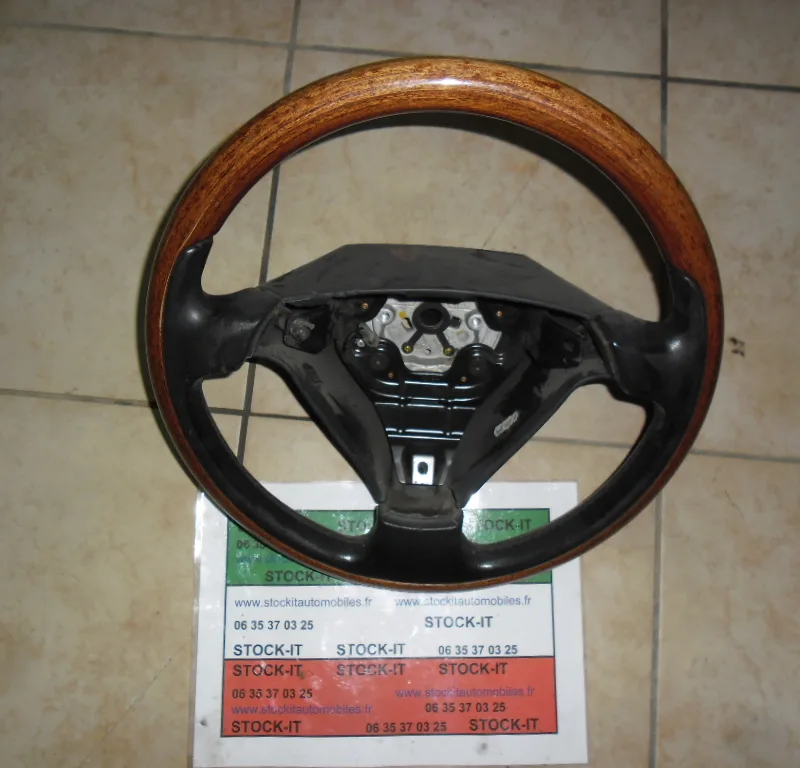 Volant bois et cuir 166
