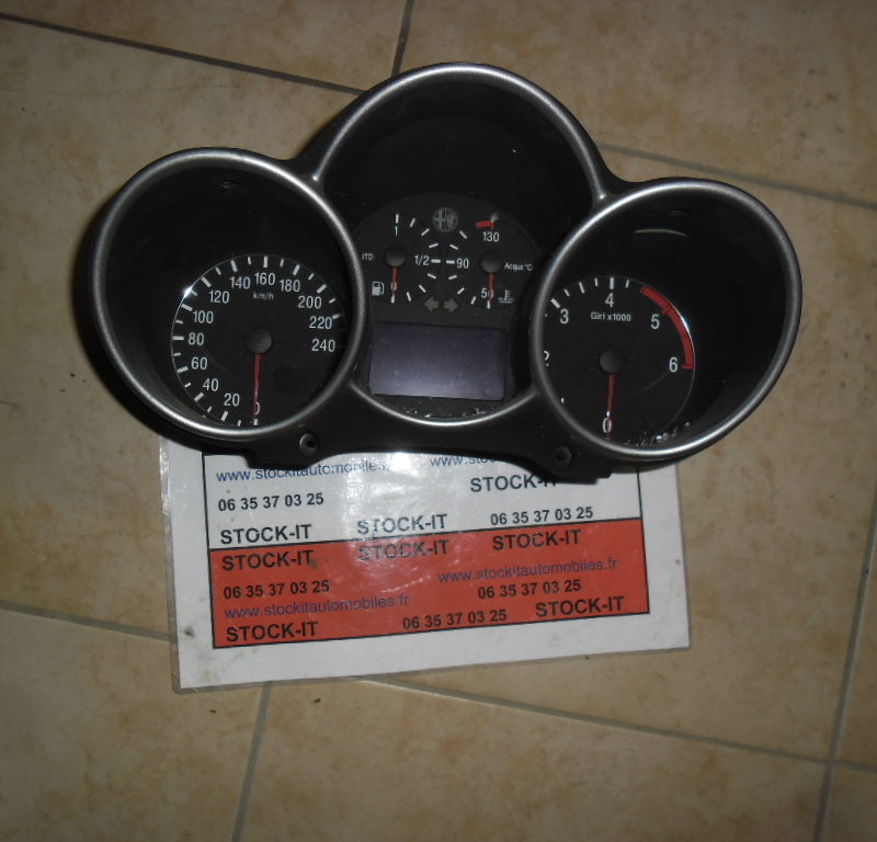 Compteur de vitesse Alfa 147 JTD.