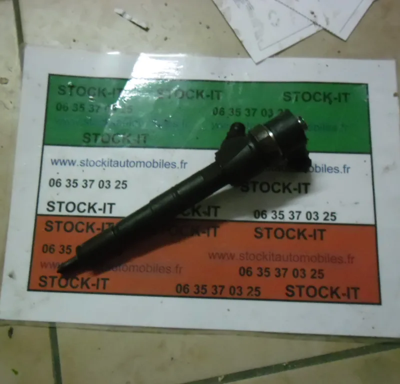 Injecteur 0 445 110 213