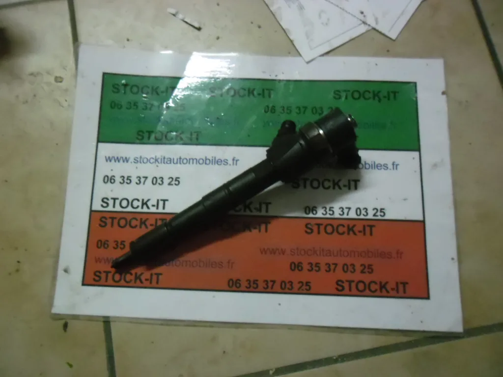 Injecteur 0 445 110 213