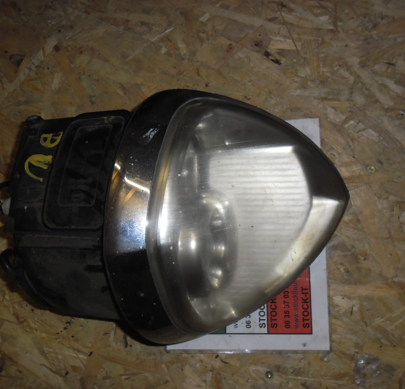 Phare Avant Droit Lancia Thesis