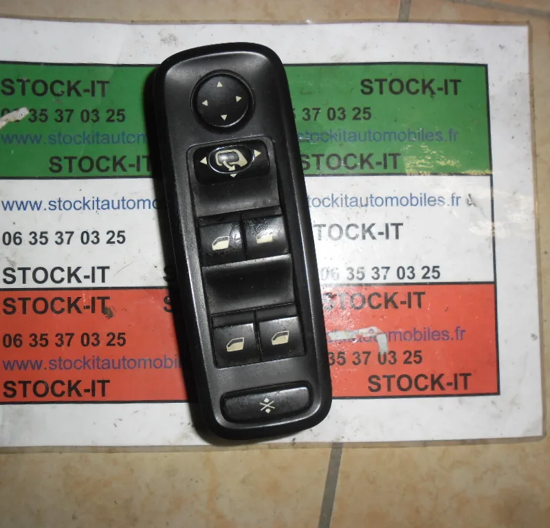 Commande leve vitre conducteur ulysse