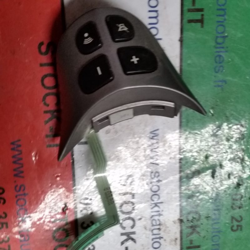 Commande de volant multimédia gauche 147 / 156 / GT 4 boutons
