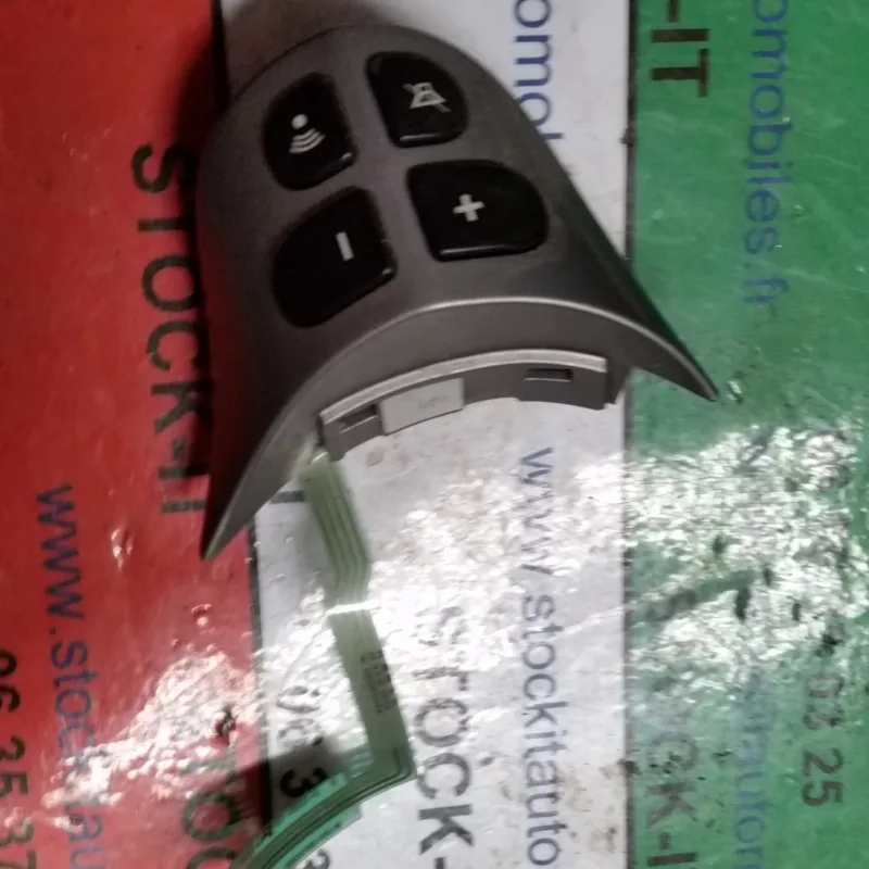 Commande de volant multimédia gauche 147 / 156 / GT 4 boutons
