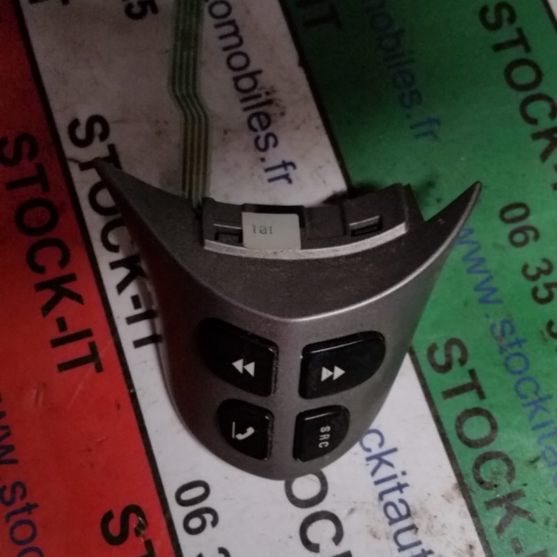 Commande de volant multimédia droite 147 / 156 / GT 4 boutons