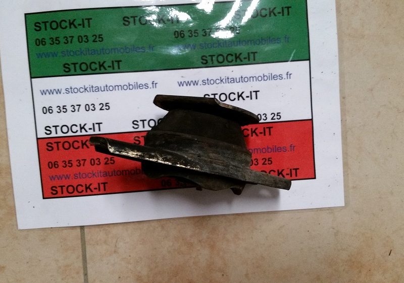 Support moteur arrière (sous berceau) 147 / 156 JTD