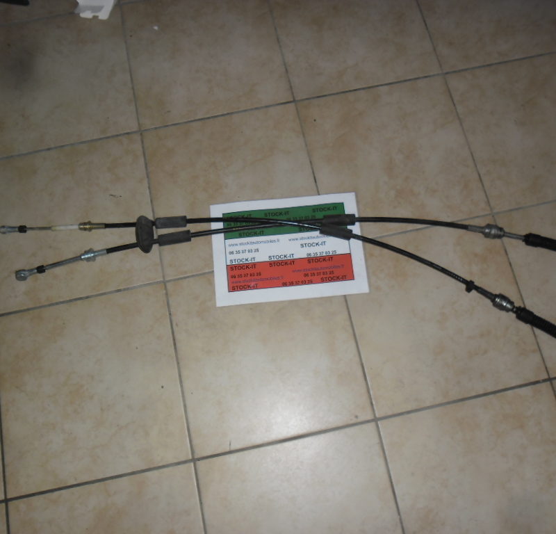 Cables de boite de vitesse Alfa 147 GTA et Alfa GT 3.2L (la paire)