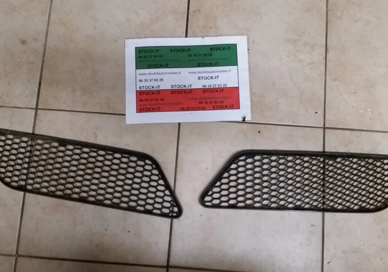 Grilles de parechoc 147 >2004