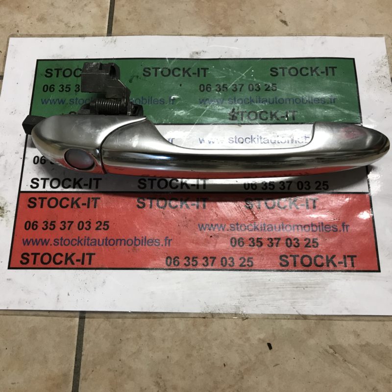 Poignée de porte Alfa 147 AVD rayée