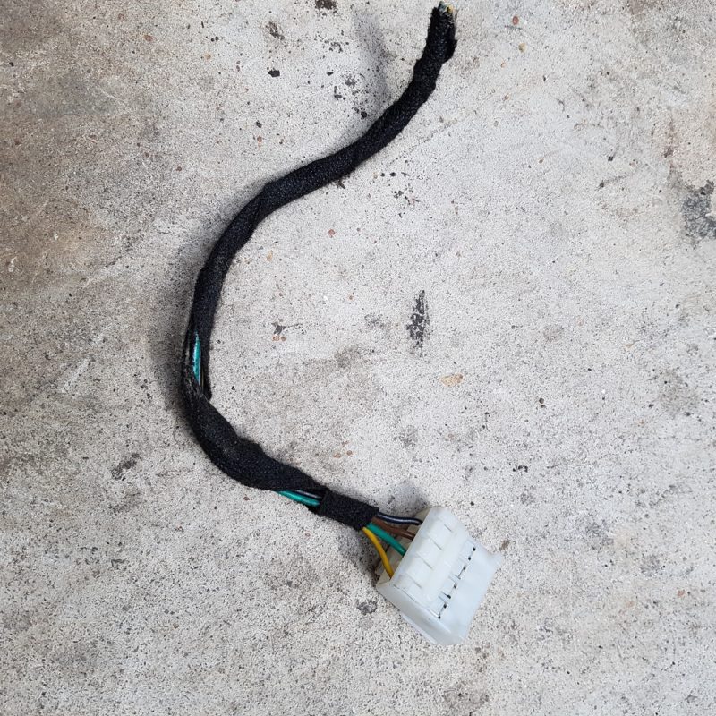 Connecteur de feu aile ARG 147