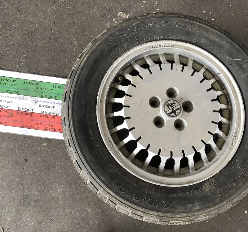 Lot de 4 jantes Alfa 90 15"
