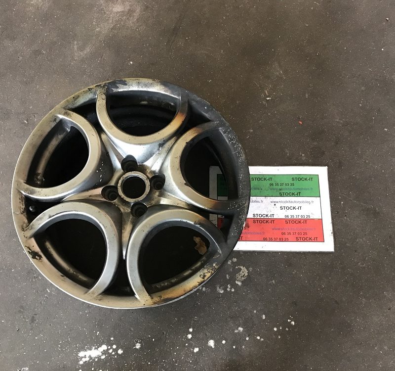 Jante Alfa Mito 17" à repeindre