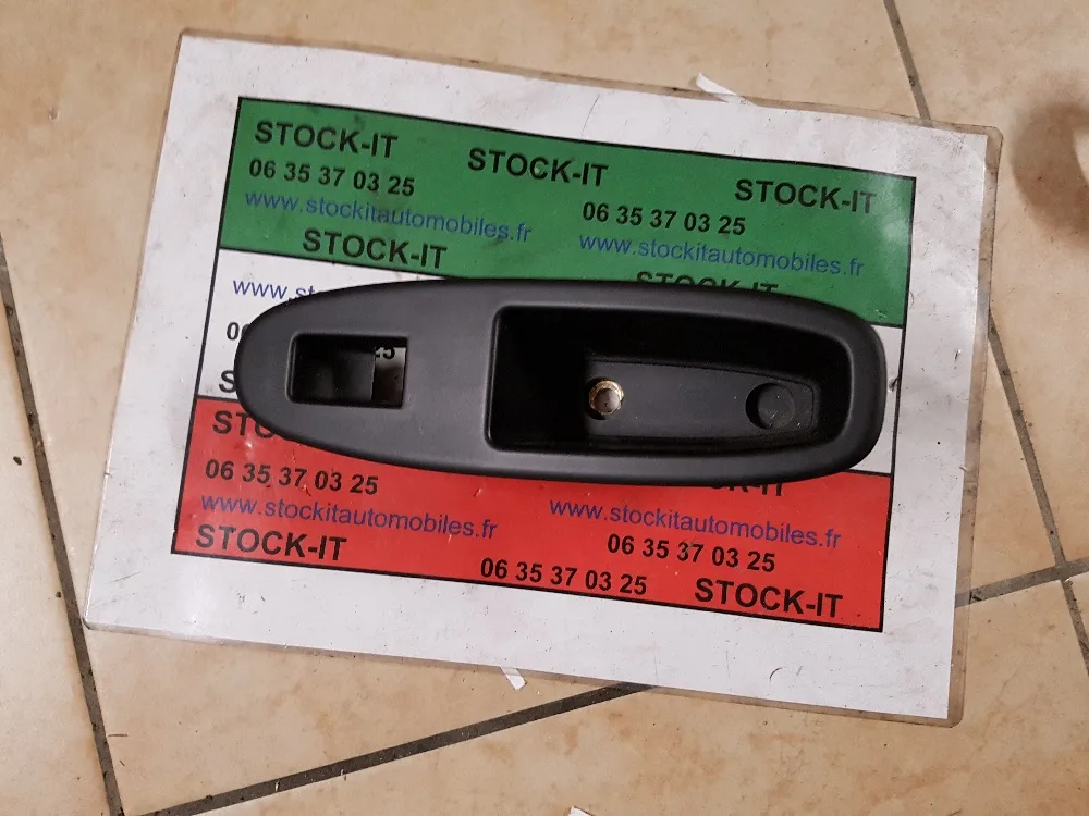 Platine support de bouton de lève vitre passager 159 Noire